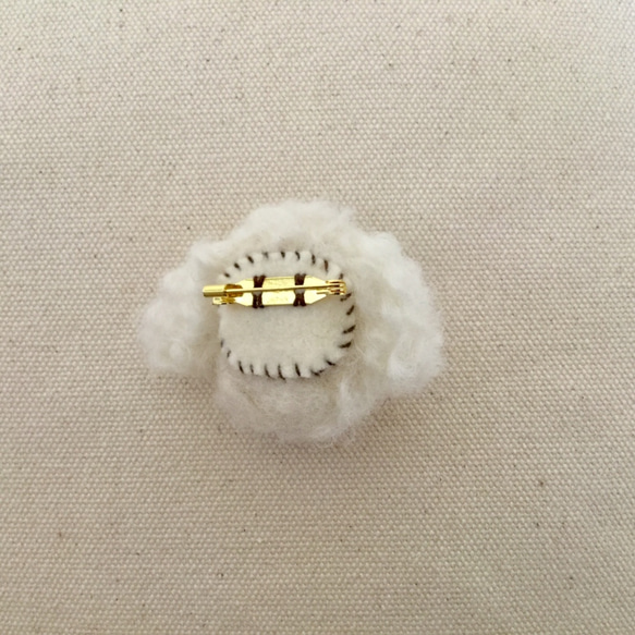 羊毛氈玩具貴賓狗胸針組（白） 第3張的照片