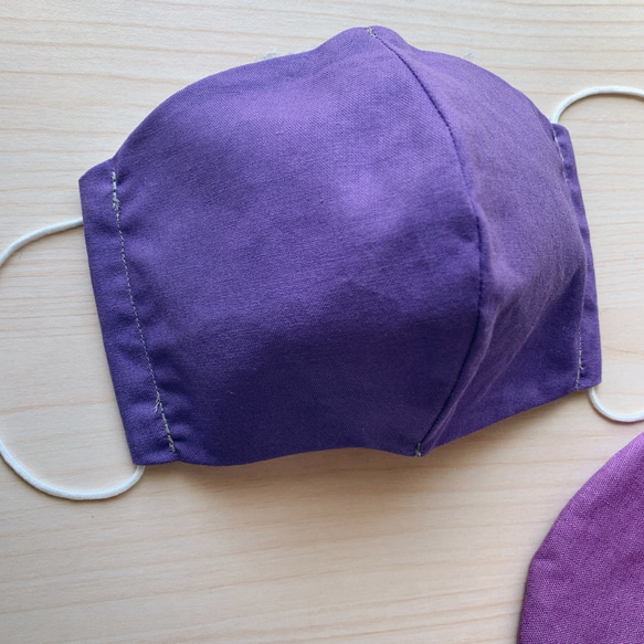 【ふつう】立体布マスク（deepなパープル）綿　紫　シンプル　ワントーン　マスク2020 1枚目の画像
