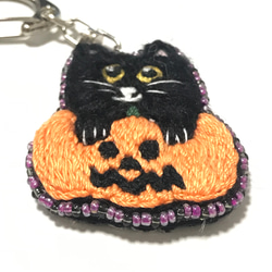 パンプキン黒猫　ハロウィンキーホルダー　かぼちゃ猫 3枚目の画像