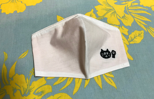 刺繍マスク　ねこ刺繍　オリジナル　シンプル　立体マスク 3枚目の画像