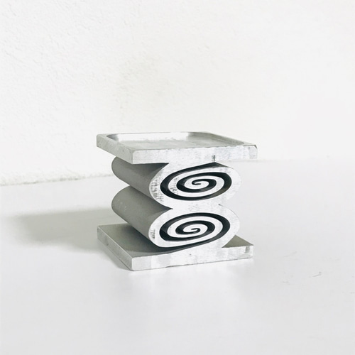 美しいペーパーウエイト インテリア 透明 うずまき