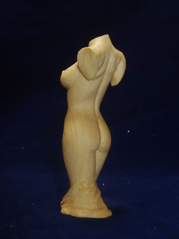 木彫刻 アート 『 泉 』 芸術 トルソ ハンドメイド 松 手彫り 裸婦 彫刻 女性 芸術 女性 アート 泉 』 裸婦 松 『 彫刻 トルソ 木彫刻 ハンドメイド 手彫り TM2270122994(17500円)