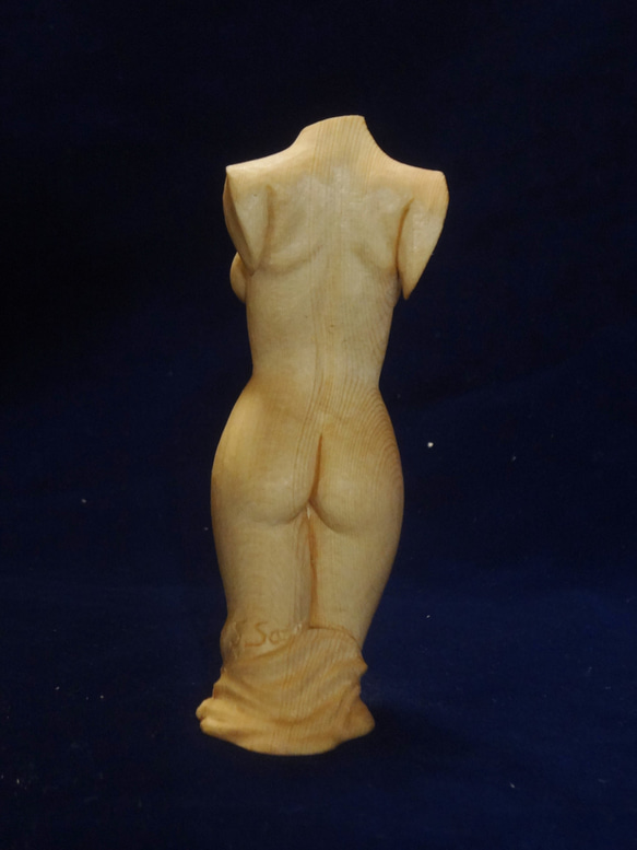 木彫刻 アート 『 泉 』 芸術 トルソ ハンドメイド 松 手彫り 裸婦 彫刻 女性 芸術 女性 アート 泉 』 裸婦 松 『 彫刻 トルソ 木彫刻 ハンドメイド 手彫り TM2270122994(17500円)