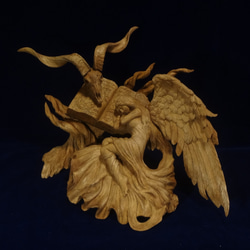 『 魔導書と片翼の天使 』　木彫刻 アート グリモワール　芸術 アート 女性 ハンドメイド  手彫り　エンジェル 彫刻 3枚目の画像