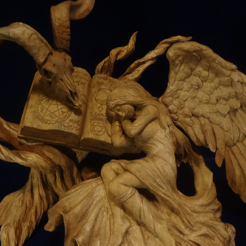 魔導書と片翼の天使 』 木彫刻 アート グリモワール 芸術 アート 女性