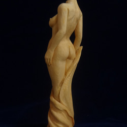 木彫刻 アート『 流れる時 』 トルソ 裸婦 芸術 アート 女性 ハンドメイド 松 手彫り 彫刻 4枚目の画像