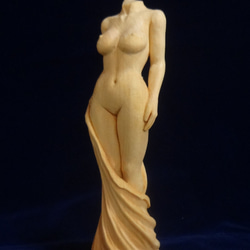 木彫刻 アート『 流れる時 』 トルソ 裸婦 芸術 アート 女性 ハンドメイド 松 手彫り 彫刻 9枚目の画像
