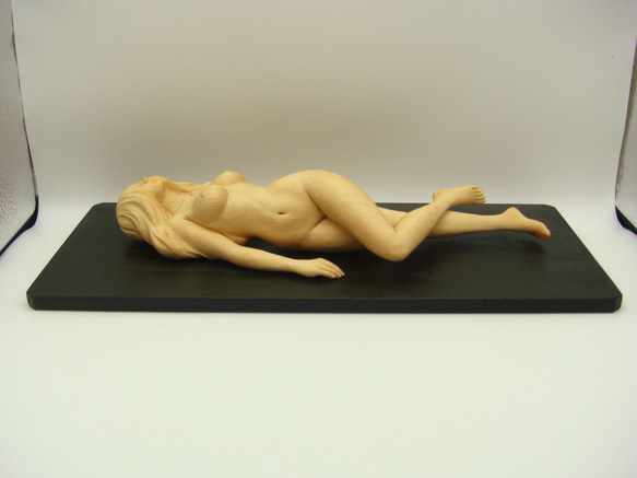 木彫刻 アート『 月夜の人魚 』 トルソ 裸婦 芸術 アート 女性 マーメイド 松 手彫り 彫刻 3枚目の画像