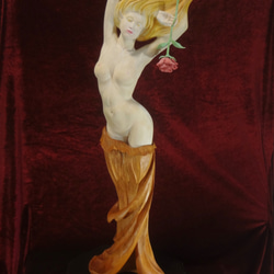 『 ローズ 』  木彫刻 アート 　芸術  ハンドメイド トルソ 手彫り 彫刻 花　薔薇　裸婦　女性　 1枚目の画像