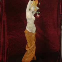 『 ローズ 』  木彫刻 アート 　芸術  ハンドメイド トルソ 手彫り 彫刻 花　薔薇　裸婦　女性　 3枚目の画像