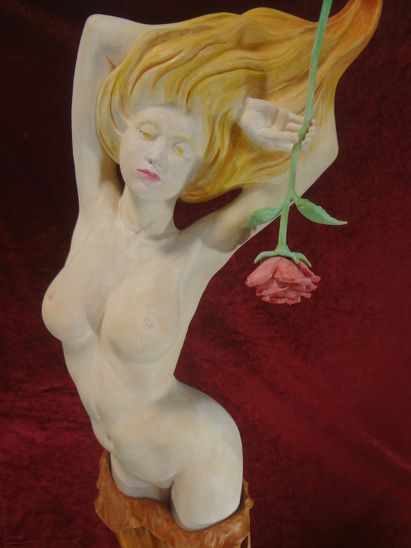 『 ローズ 』  木彫刻 アート 　芸術  ハンドメイド トルソ 手彫り 彫刻 花　薔薇　裸婦　女性　 8枚目の画像