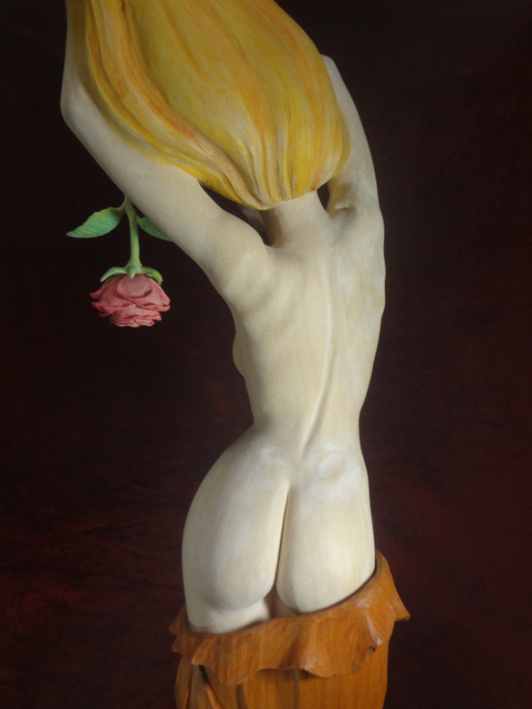 『 ローズ 』  木彫刻 アート 　芸術  ハンドメイド トルソ 手彫り 彫刻 花　薔薇　裸婦　女性　 10枚目の画像