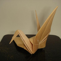 販売可　木彫　「折り鶴」 2枚目の画像