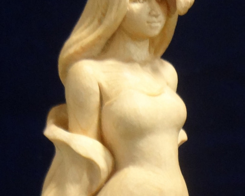 木製女性彫刻 高さ23cm 本黄楊 一木彫り 彫刻 「 魅せられて 」 美人 女性像