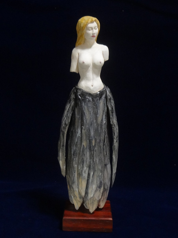木彫刻 アート 『 星の巫女 』 芸術 裸婦　宇宙　トルソ　女性　恒星　ハンドメイド 1枚目の画像