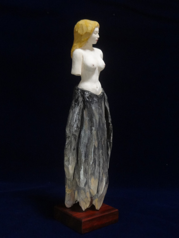 木彫刻 アート 『 星の巫女 』 芸術 裸婦　宇宙　トルソ　女性　恒星　ハンドメイド 2枚目の画像