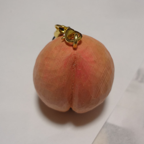 受注制作 木彫アート 「 もも 」 桃 ストラップ モモ その他