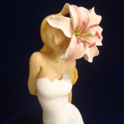 木彫刻 アート 『 ゆり 』 芸術作品 花 百合 女性 トルソ 彫刻 佐藤