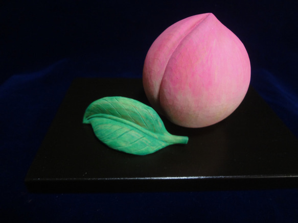 木彫アート 『 桃 』 もも　古代桃　果物　ピンク　 5枚目の画像
