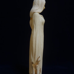 木彫刻 アート 『 星の神話 』 芸術 アート 女性 ハンドメイド 松 手彫り 彫刻 5枚目の画像