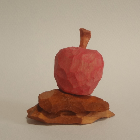 木彫刻 アート 『 そのリンゴ 』 果物 林檎 彫刻 佐藤史隆 通販