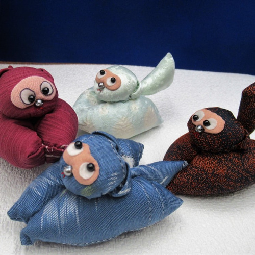 ちりめん細工 吊るし雛 吊るし飾り ミニチュア 古布 高さ29cm ①