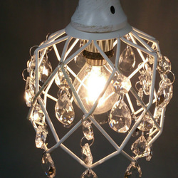 光溢れるホワイトドーム Priere 【プリエール 】LED電球付き ペンダントランプ サンキャッチャー シャンデリア 2枚目の画像
