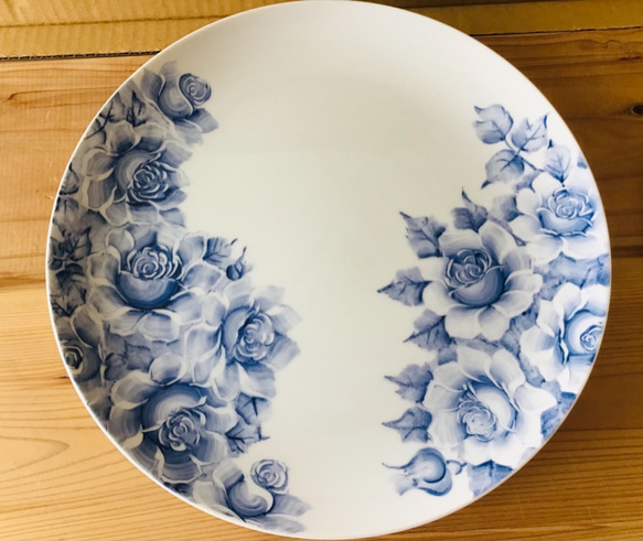 呉須絵の大皿 薔薇 平らなお皿 大皿 私の食器棚 通販 12104101｜Creema