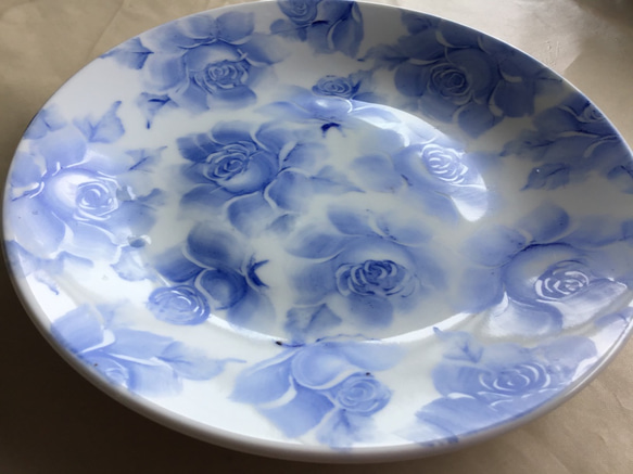 青い薔薇　絵皿　 2枚目の画像