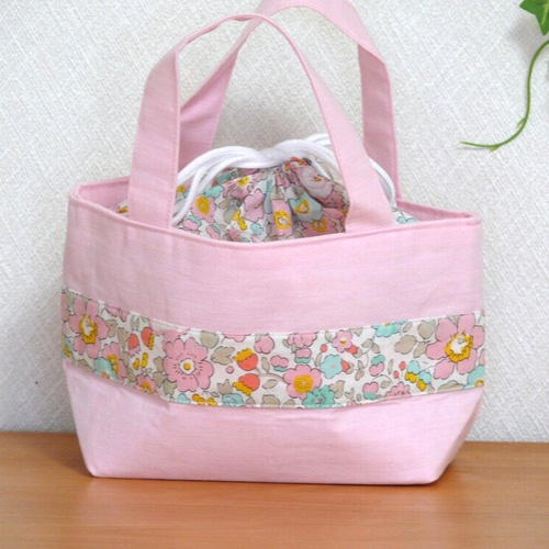 リバティ　ベッツィの弁当袋セット☆ リバティベッツィの弁当袋セット☆