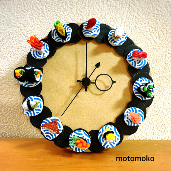 ミニチュア回転寿司時計(単三電池1本、スタンド付き) 1枚目の画像