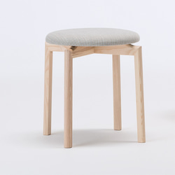 マーブルスツール【ベージュ】　しっかりとした座り心地　シンプルなデザイン　スタッキング可能　北欧風　Kvadrat 2枚目の画像