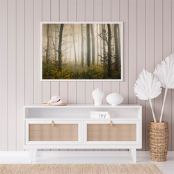 霧に包まれた秋の森 / アートポスター 風景写真 forest 黄色の葉 枯れ葉 落葉 落ち葉 白黒 カラー 横長 2枚目の画像