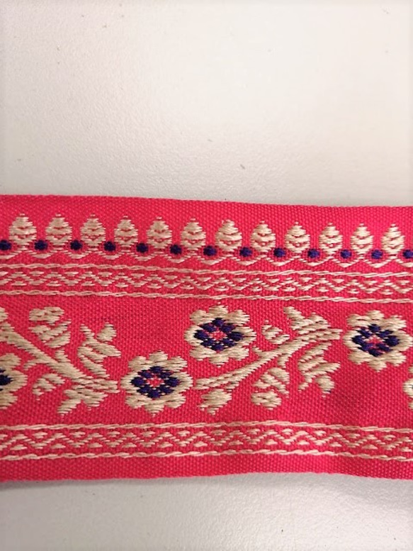 25【チロリアンテープ】刺繍　リボン　テープ【4/767】 ピンク　4cm巾×50㎝　　 3枚目の画像