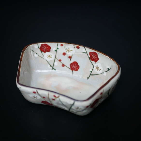 京焼・清水焼  小鉢　（紅白梅・扇形） 1枚目の画像