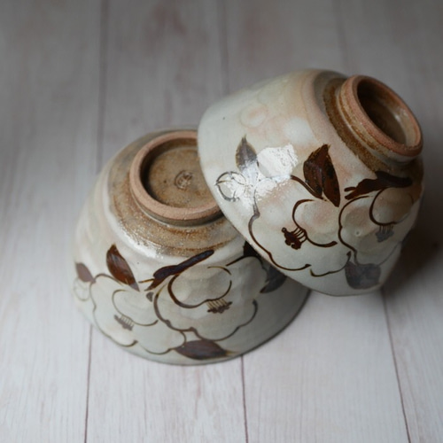 京焼・清水焼 鉄絵 ご飯茶碗 ペアセット（椿） 茶碗・めし碗