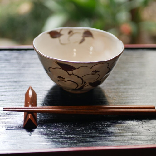 京焼・清水焼 鉄絵 ご飯茶碗 ペアセット（椿） 茶碗・めし碗