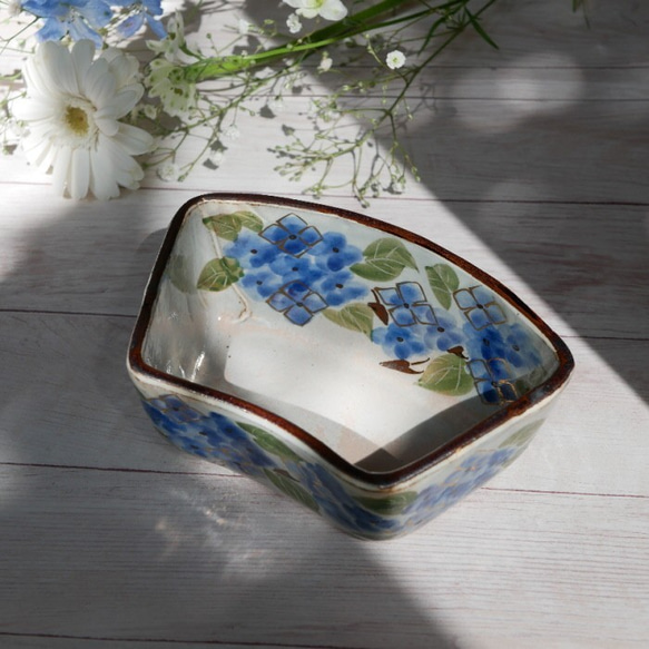京焼・清水焼  小鉢　（紫陽花・扇形） 6枚目の画像