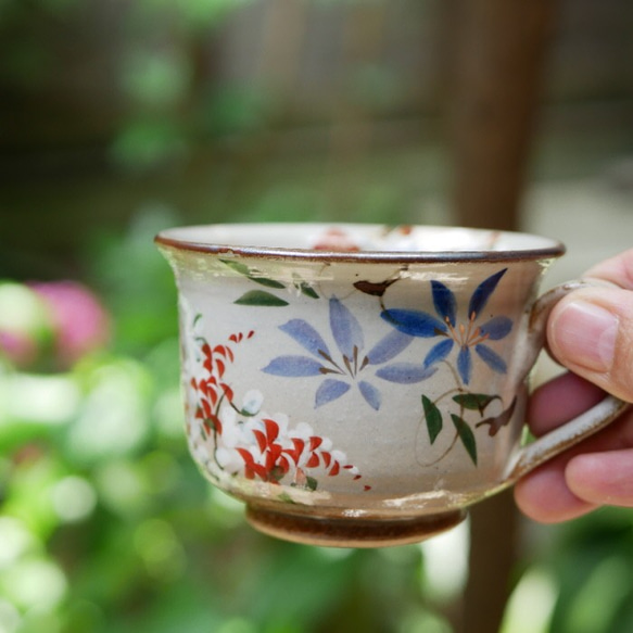 京焼・清水焼　色絵　コーヒーカップ　四季草花（梅・桜・鉄線・萩） 2枚目の画像