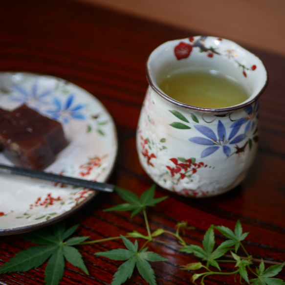 京燒 / 清水燒 彩繪 茶杯 四季花（櫻花、梅、鐵絲、萩） 第7張的照片