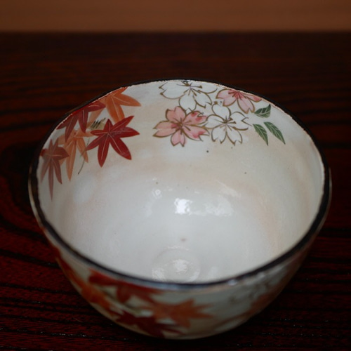 京焼・清水焼 色絵 抹茶茶碗 雲錦（桜と紅葉） 茶碗・めし碗