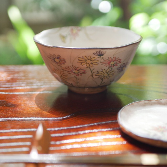 コスモスの図　飯碗（中）　陶器　京焼・清水焼　 8枚目の画像