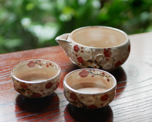 ぐい呑み/清水焼 エクボ梅柄 グイ呑 陶昌 新古品 未使用 ぐい呑み/清水焼 エクボ梅柄 グイ呑 陶昌 新古品 未使用 ぐい呑み