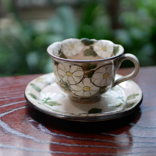 花形皿と花柄カップセット5組 （菊 コーヒー碗皿 乾山写し 陶器