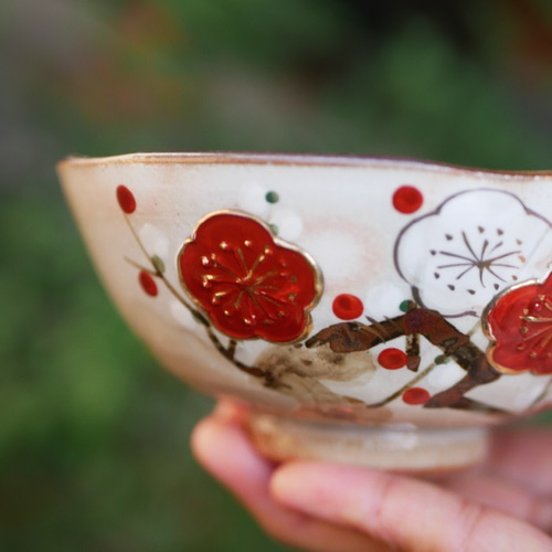 紅白梅 ご飯茶碗（中） イッチン 金彩 陶器 京焼 茶碗・めし碗 Shun