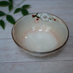 紅白梅　ご飯茶碗（中）　イッチン　金彩　陶器　京焼 4枚目の画像