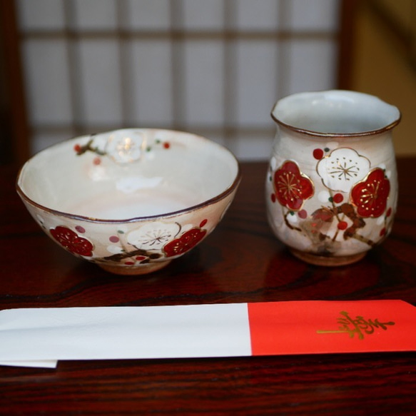 紅白梅　ご飯茶碗（中）　イッチン　金彩　陶器　京焼 7枚目の画像