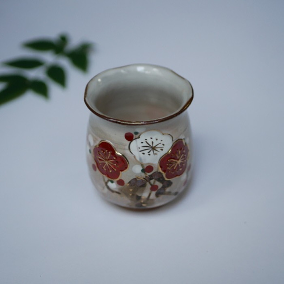 紅白梅茶杯（小） 一津金齋陶器 京瓷 第2張的照片
