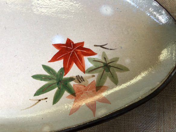 京焼・清水焼　色絵　楕円皿（モミジ） 3枚目の画像