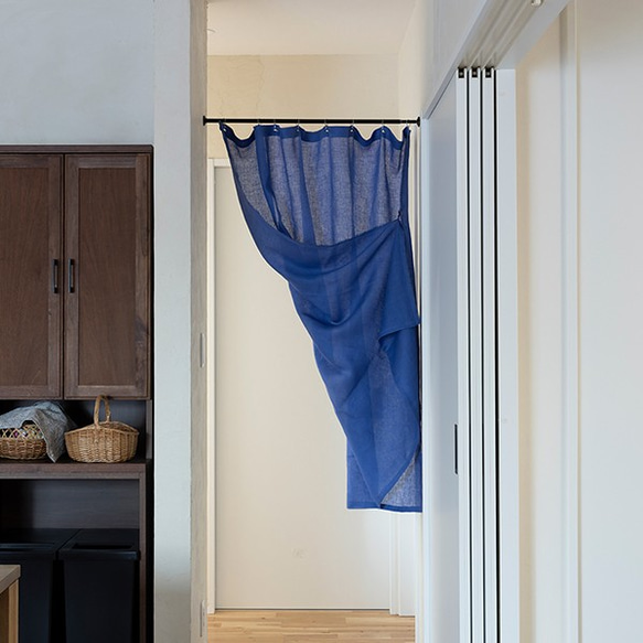 自然素材 麻 リネン100％ 間仕切りカーテン「エブリマリン」 目隠し のれん ナチュラル ブルー シンプル 1枚目の画像